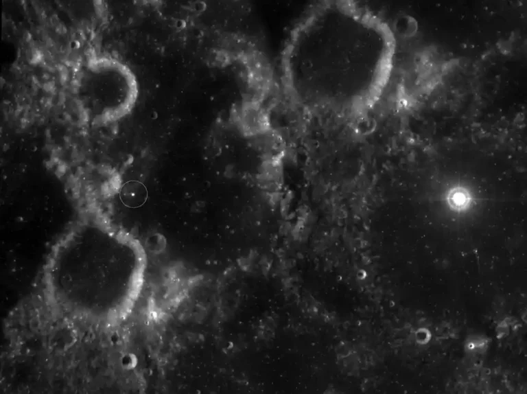 NASA พบหลุมอุกกาบาตใหม่รอบศตวรรษบนดวงจันทร์ | Naza24